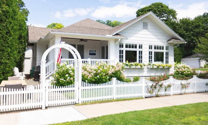 Harbor Springs Casa | Downtown Oasis One Block from Beach and Shopping.