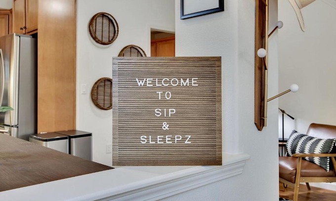 Paso Robles Casa | Downtown Paso: Sip N Sleepz 3 Bed/2.5 Bath