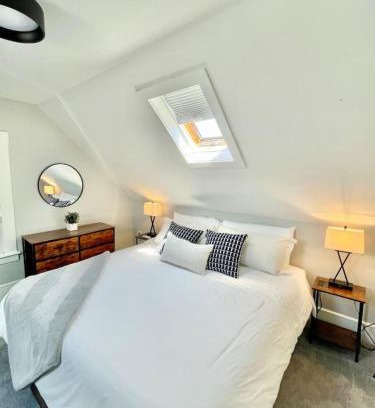Portsmouth Apartamento | Downtown Portsmouth 2 Bedroom 2 King Beds
