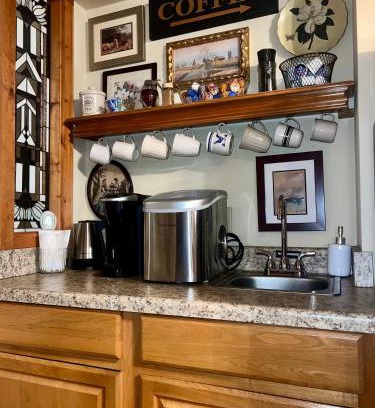Eureka Springs Historic District Casa | Downtown Primrose Piedmont House