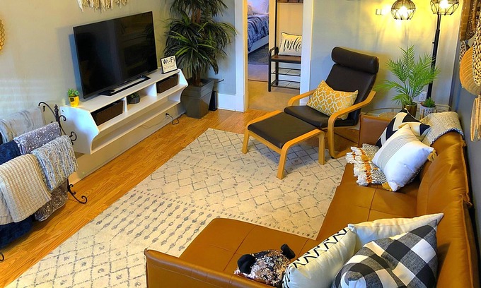 Puyallup Apartamento | ⭐️¡Centro del Puyallup⭐️ a pie a la Feria Estatal de WA!