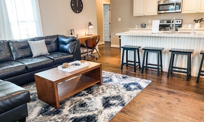 Downtown Casa | Downtown Raleigh 3 Bedroom Bungalow