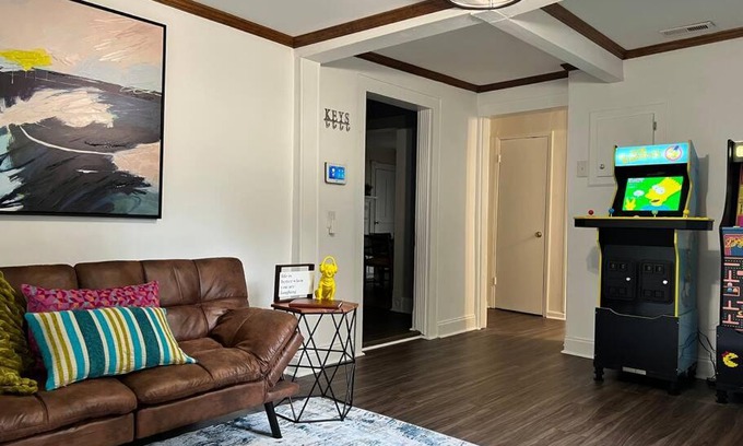 Creedmoor Casa | Downtown Retreat with Fun Amenities
