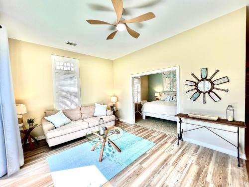 Saugatuck Apartamento | Downtown, Roof Deck, Parking