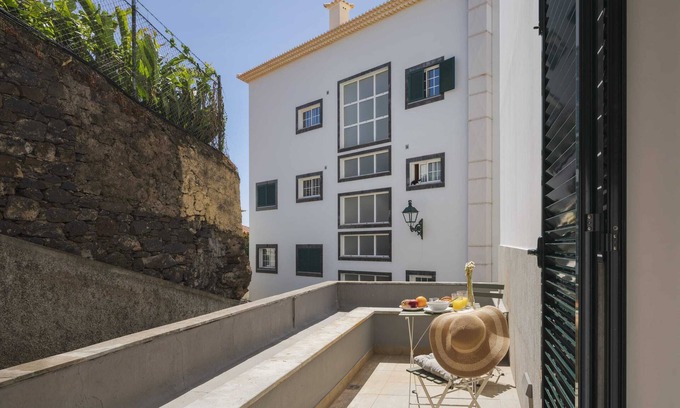 Santa Cruz Apartamento | Downtown Santa Cruz - Solar da Fontinha