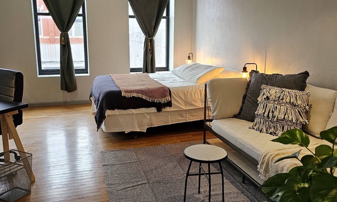 Aurora Apartamento | Downtown Studio 201