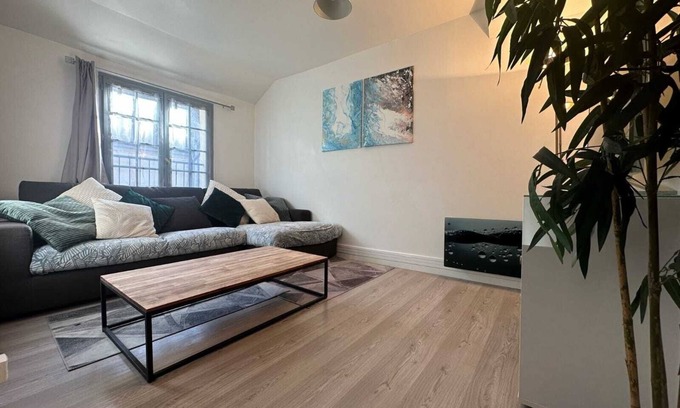 Beaumont-sur-Oise Apartamento | Downtown superb f3 with all comforts