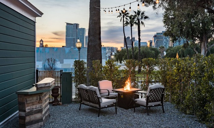 Logan Heights Cabaña | Downtown Victorian Cottage - Historical American Landmark