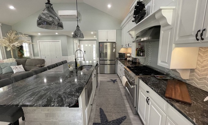 Westerly Casa | Downtown Westerly and Misquamicut Getaway with Beautiful Outdoor Kitchen