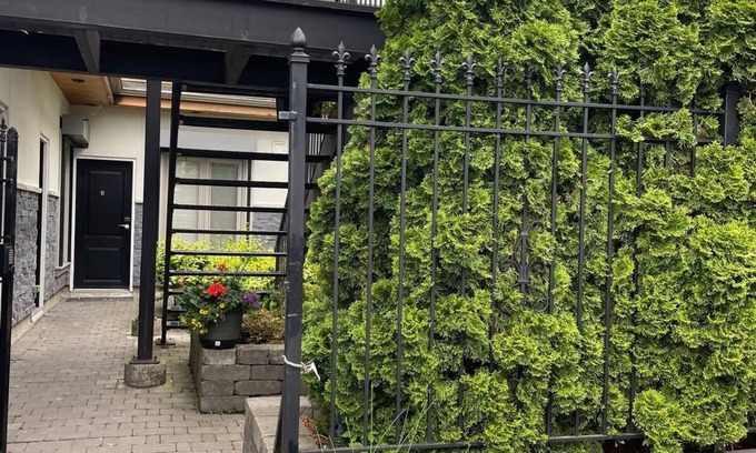Trinity - Bellwoods Casa | Dragon Gate Inn