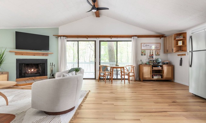 The Woods Cabaña | Dragonfly Cottage - Chic, Upscale, Cozy Retreat in The Woods Resort