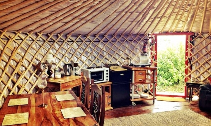 Emsworth Apartamento | 'Drake' a luxurious yurt with harbour & sea views