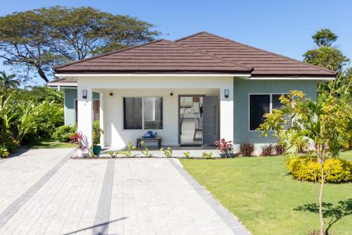 Tryall Casa | Draxhall Beach Access Gated Community Full Air Con