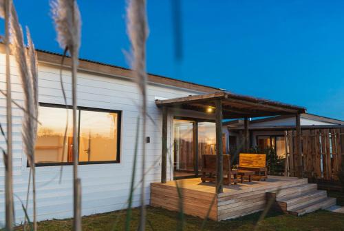 Colonia de Chapadmalal Casa | Dread Chapa Shack Casa 1 - Casa en Chapadmalal para 6 PX - Hola sur