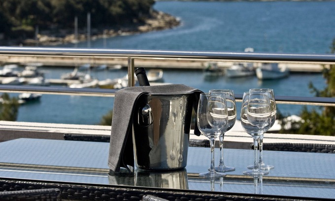 Pjescana Uvala Apartamento | APARTAMENTO DE SUEÑO CON UNA FANTÁSTICA VISTA AL MAR, VACACIONES PERFECTAS