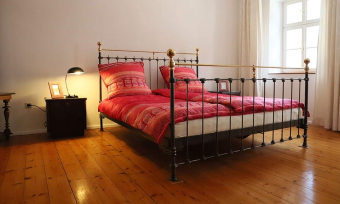 Grosskarlbach Condominio | Dream apartment with lots of charm and comfort 95 sqm in the histor. wine estate