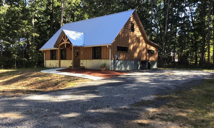 Rising Fawn Cabina | Dream Cabin with Hot Tub on Lookout Mountain