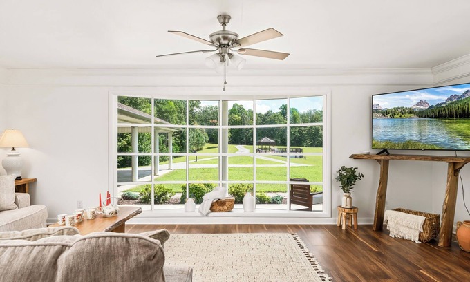 Chestnut Mound Casa | Dream Estate with Pool, Bonfire, Game Room & 100 Acres of Nature