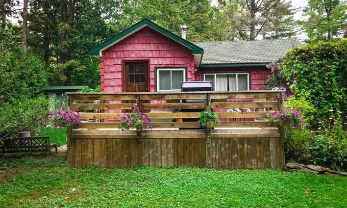 Alcona Casa | Dream House by Lake Simcoe beach