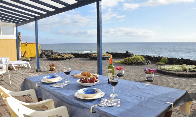 Los Llanos de Aridane Casa | El Remo: casa de ensueño junto al mar con vistas panorámicas del Atlántico y El Hierro
