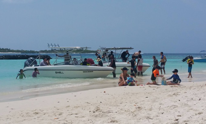 Thulusdhoo Island Casa | Dream Inn Sun Beach Hotel