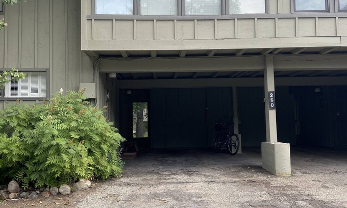 Ketchum Condominio | Dream location across from the bike path, 2 min to lift, 3 min to downtown