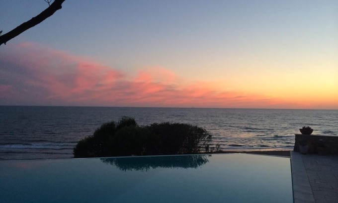 Lavinio Lido di Enea Villa | Un lugar de ensueño!Villa moderna con piscina en el mar, a tiro de piedra de Roma !!!