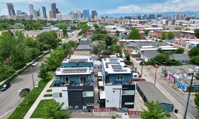 Curtis Park Casa | Dream Pad: 4-Story-3BR Townhouse-heart of RiNo - Sleeps 10!