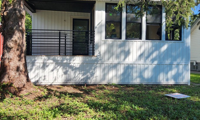 Homewood Casa | Dream Stay - Modern Bungalow Near Downtown