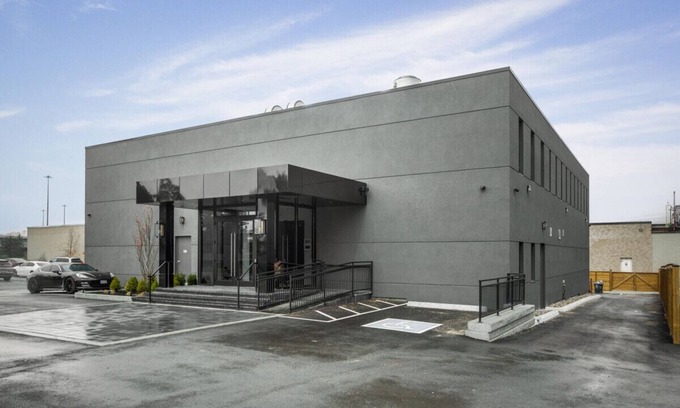 Northeast Mississauga Casa | (2)Toronto Pearson (YYZ) Boutique Hotel