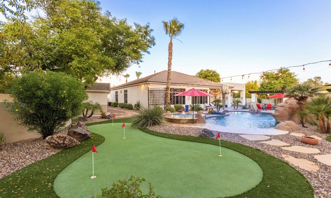 Chandler Casa | Dream Vacation Heated Pool Oasis! Sleeps 10