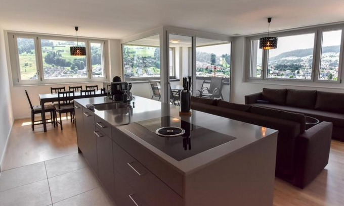 Kriens Apartamento | Dream View Apt With Homecinema Netflix & Loggia
