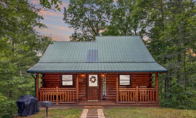 Sevierville Cabina | Dreamcatcher 2 Bedroom Cabin by Redawning