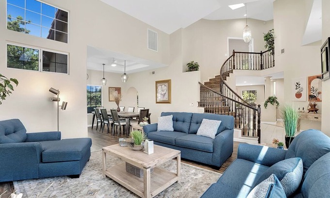 Poway Casa | Dreamsville - Countryside Solace - Spacious 5 BR, 3 BA, 3000+ sqft