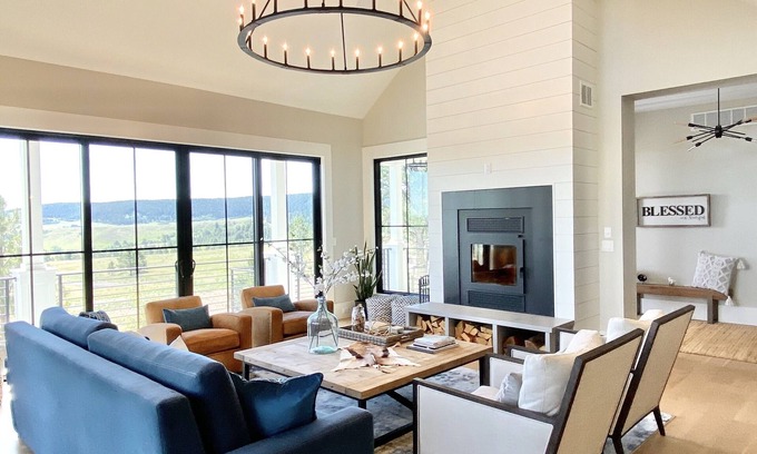 Larkspur Casa | Dreamy Mountain Escape