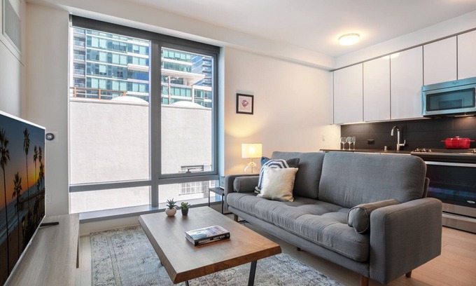 Rincon Hill Apartamento | Dreamy Rincon Hill Studio w/ Gym + W/D near Silicon Valley by Blueground
