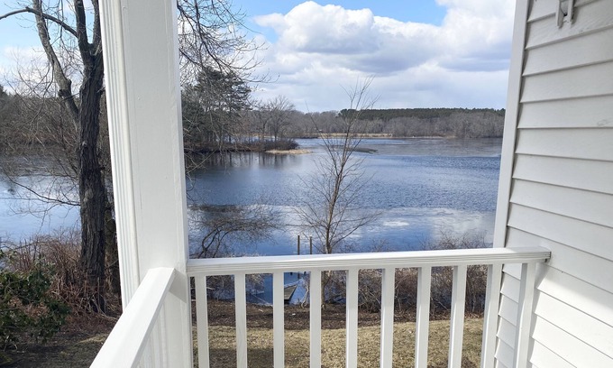 West Concord Condominio | Apartamento privado con vista al agua