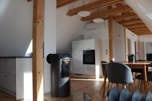 Fuchshain Apartamento | Drei-Seiten-Hof Étable mit Schwimmteich und Klimanlage