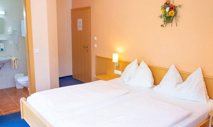 Feld am See Casa | Dreibettzimmer - Strandhotel Burgstaller