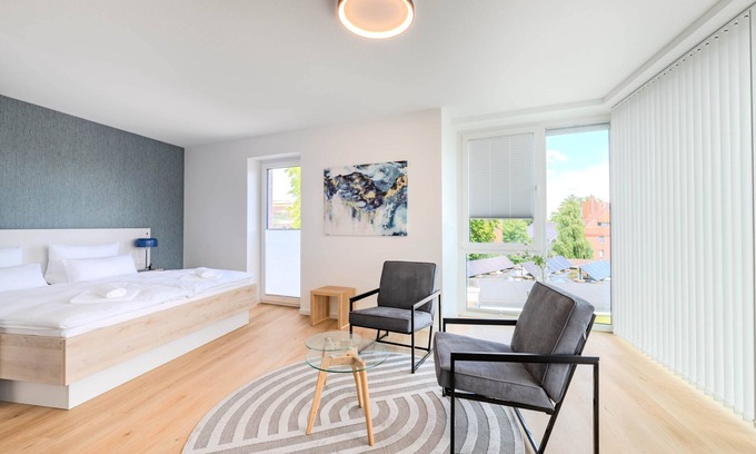 Eversten Casa | Drielake- Modern, fully furnished boarding apartment in a central location.