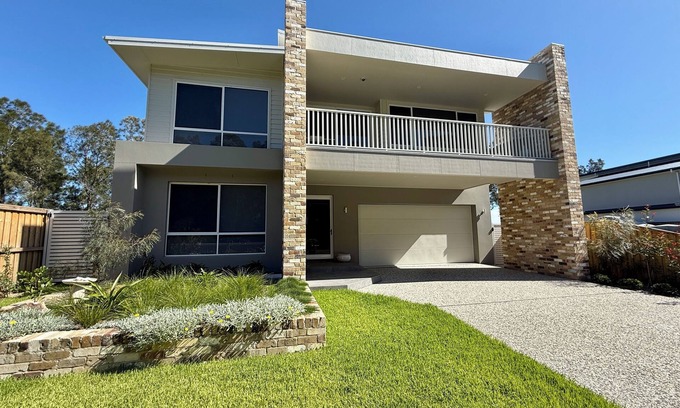Tea Gardens Casa | 🐚 Drift at Tea Gardens | 🛌 Sleeps 14 | 🐾 Pet friendly | ⛳ Golf | 🐬🦅🦘🐨 |