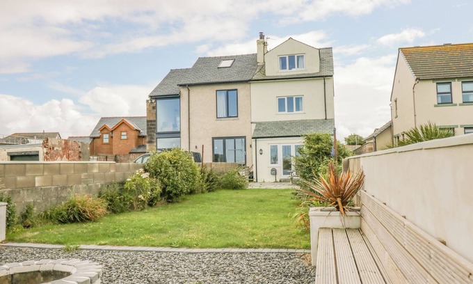 Barrow-in-Furness Cabaña | Driftwood, 23 Roa Island, ROA ISLAND