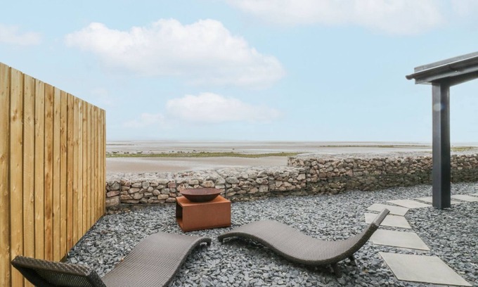 Baycliff Cabaña | Driftwood Cottage