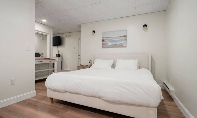 Sylvan Beach Apartamento | `Driftwood Den`-New Jacuzzi Suite in Sylvan!
