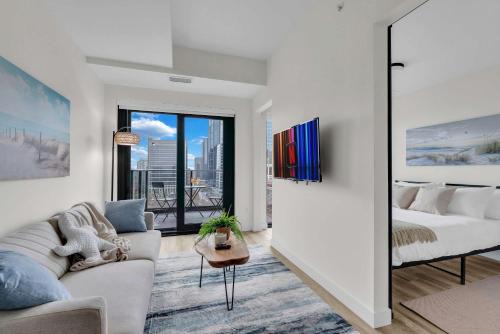 Eau Claire Apartamento | Driftwood Heights DT Gym City Views