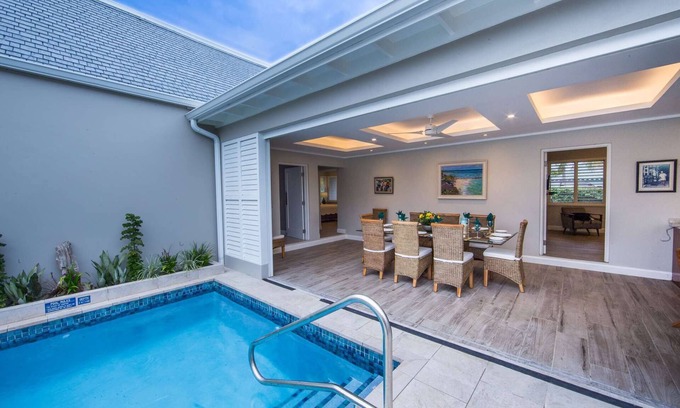 Silver Sands Villa | Driftwood Villa (2/3 Rooms)