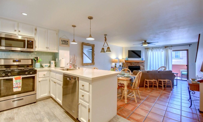Imperial Beach Casa | DRIFTWOOD VILLA: Hermosa remodelación ... Al otro lado de la calle de la playa!