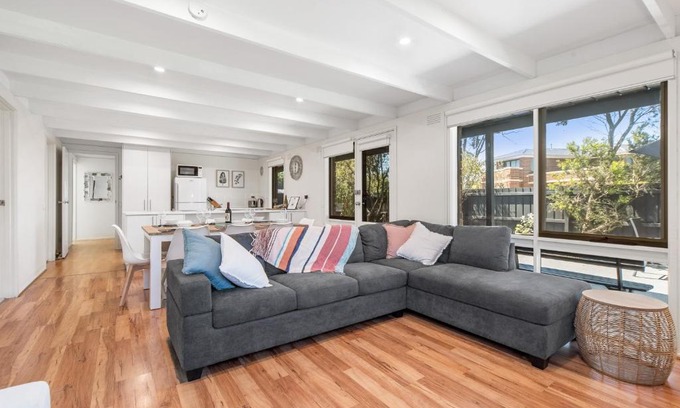 Safety Beach Casa | Dromana Beach Holiday House *3 minutes to the sand