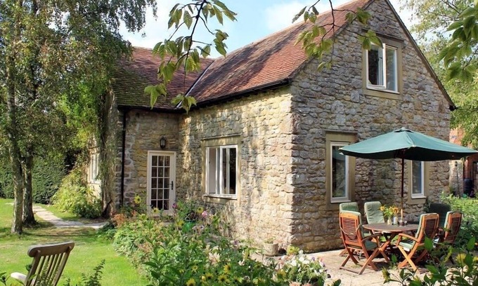 Pulham Cabaña | DROOP FARM COTTAGE, admite mascotas en Hazelbury Bryan, Ref 988951
