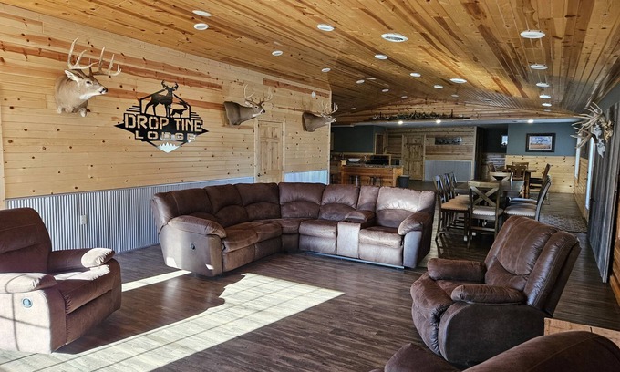 Oakes Cabina | Droptine Lodge 2.0